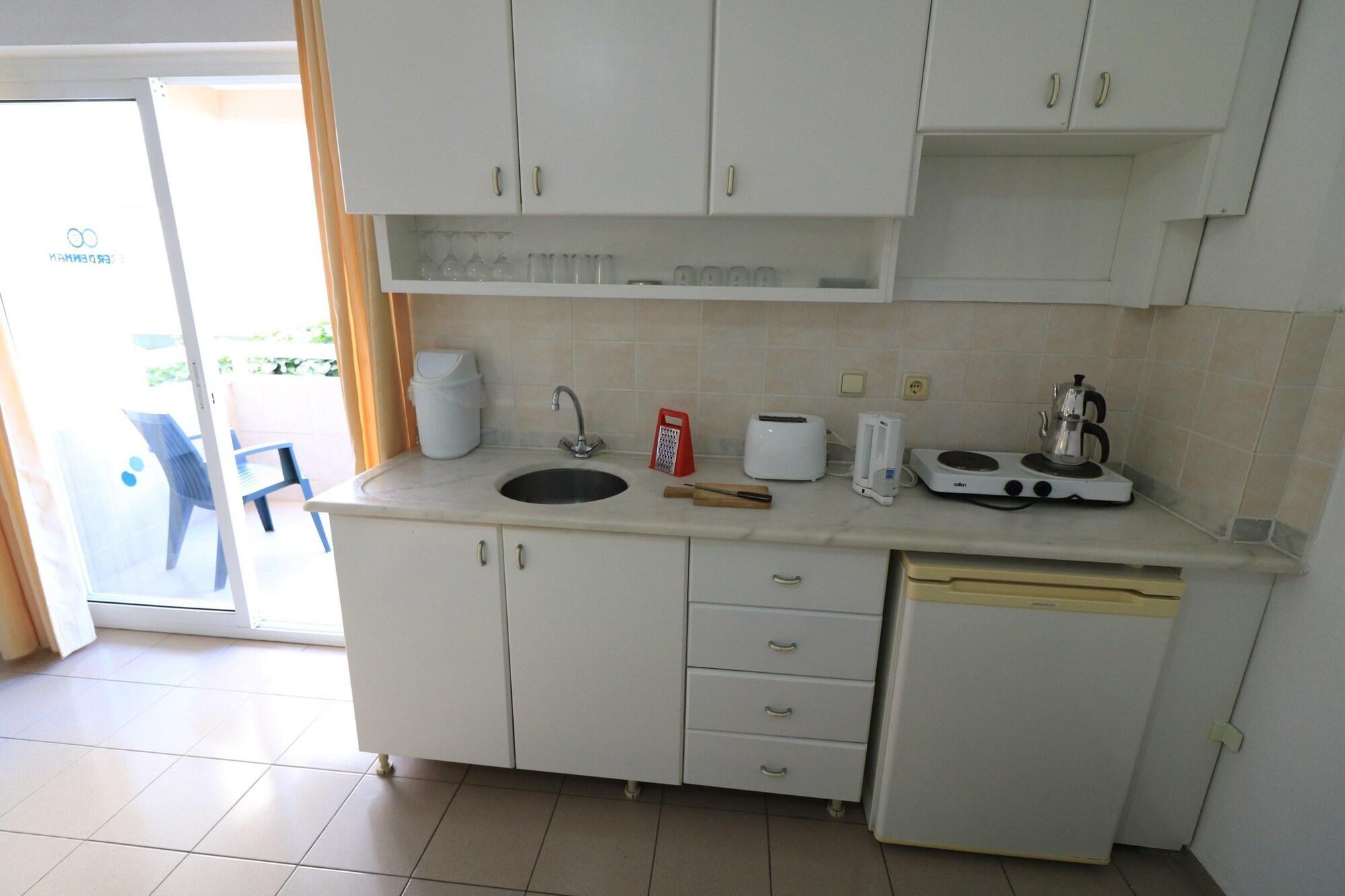 Erdenhan Apart Hotel Мармарис Екстериор снимка
